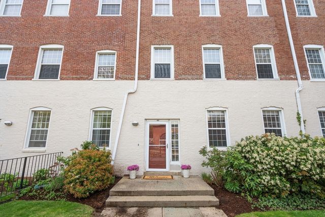 7 S Stone Mill Drive 403, Dedham, MA 02026