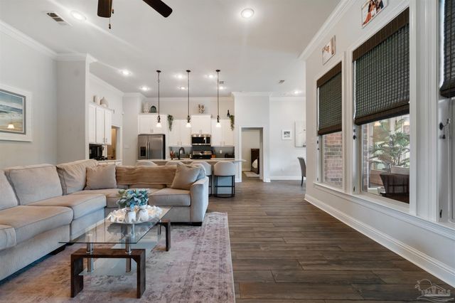 4807 Foxtail Palm Dr, Gulf Breeze, FL 32563