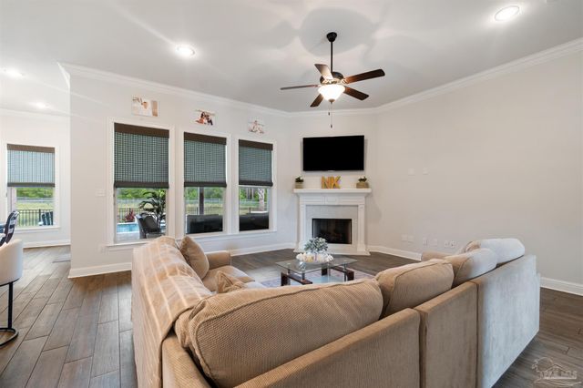 4807 Foxtail Palm Dr, Gulf Breeze, FL 32563