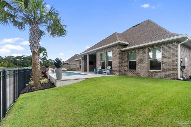4807 Foxtail Palm Dr, Gulf Breeze, FL 32563