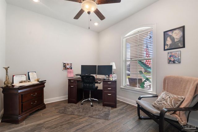 4807 Foxtail Palm Dr, Gulf Breeze, FL 32563