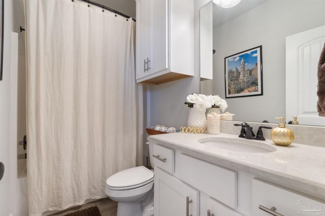 4807 Foxtail Palm Dr, Gulf Breeze, FL 32563