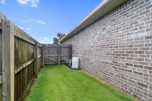 4807 Foxtail Palm Dr, Gulf Breeze, FL 32563