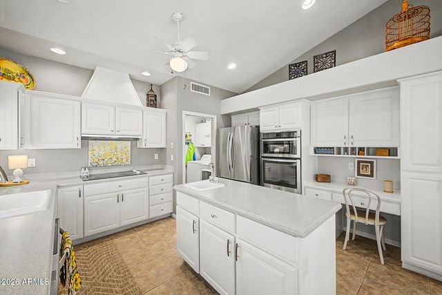 25235 S FAIR OAKS Drive, Sun Lakes, AZ 85248