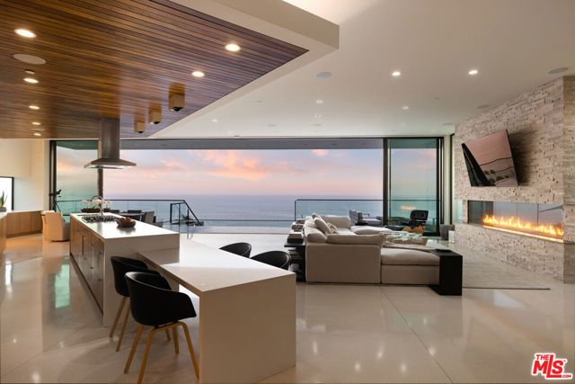 32357 Pacific Coast Highway, Malibu, CA 90265