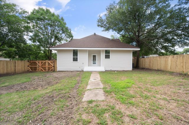 1414 W 2nd Avenue, Corsicana, TX 75110