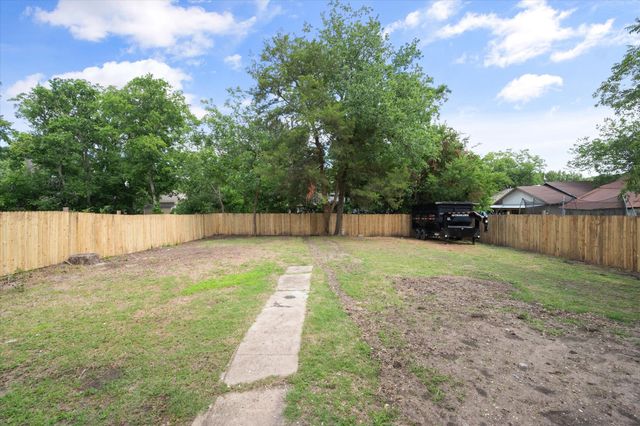 1414 W 2nd Avenue, Corsicana, TX 75110
