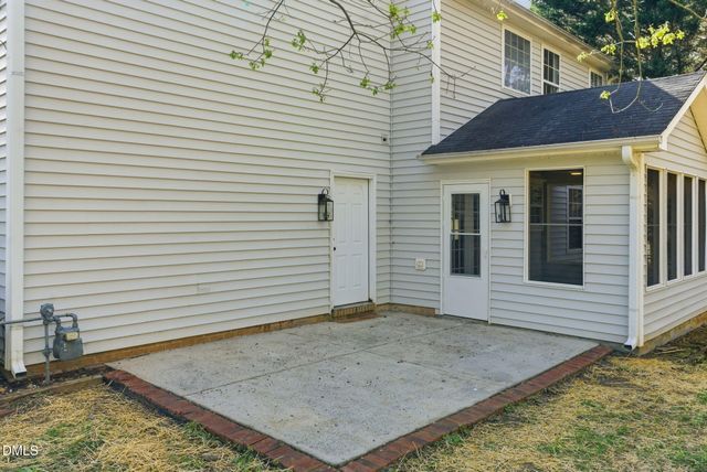 131 Pondfield Court, Clayton, NC 27527