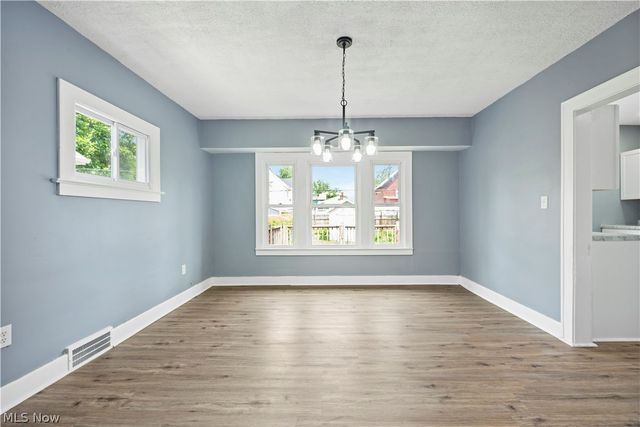 3014 Oak Park Avenue, Cleveland, OH 44109