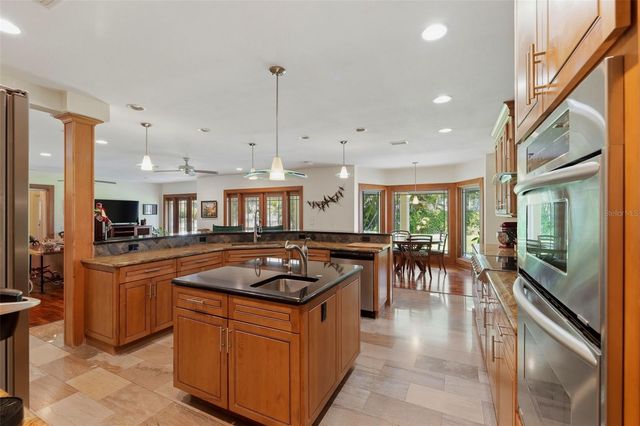 6000 2ND STREET S, St Petersburg, FL 33705