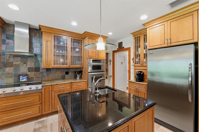 6000 2ND STREET S, St Petersburg, FL 33705