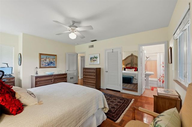 6000 2ND STREET S, St Petersburg, FL 33705