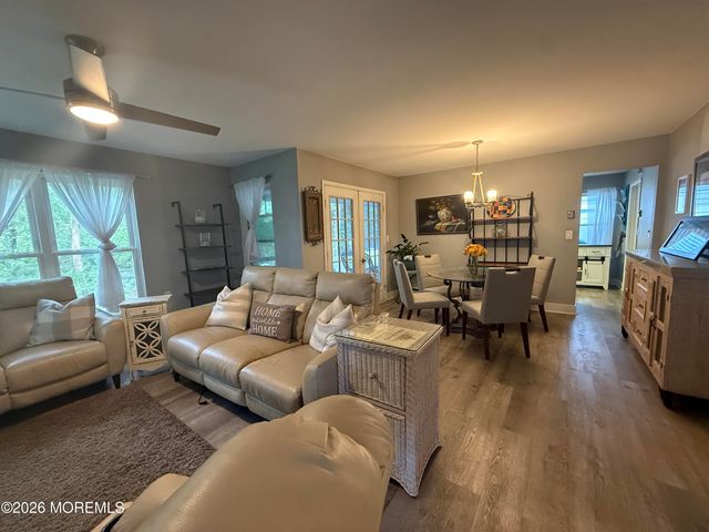 808B Westminster Court, Manchester, NJ 08759