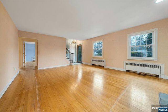 257 Franklin Avenue, Wyckoff, NJ 07481