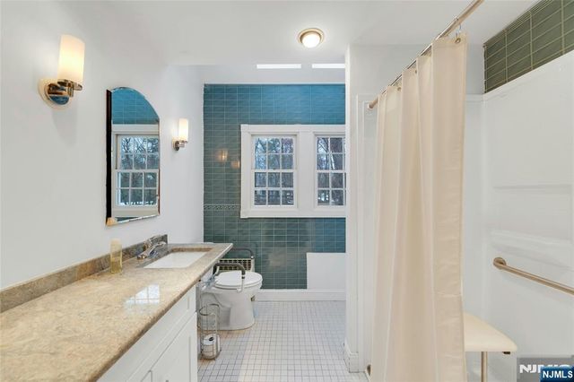 257 Franklin Avenue, Wyckoff, NJ 07481