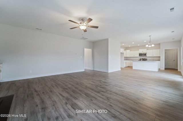 500 Huggins Way, Jacksonville, NC 28546