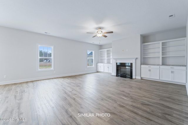 500 Huggins Way, Jacksonville, NC 28546