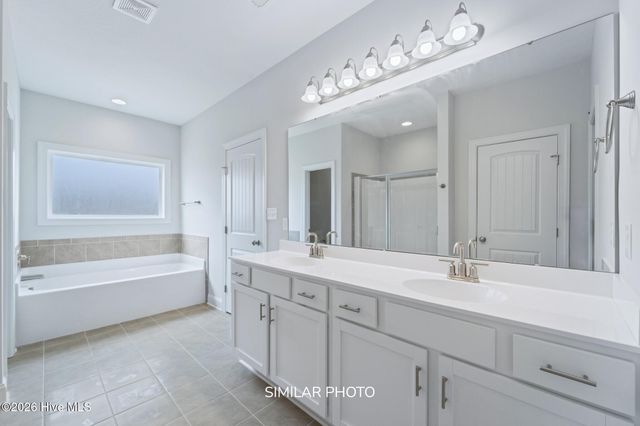 500 Huggins Way, Jacksonville, NC 28546