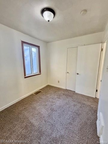 25960 Yale Street, Inkster, MI 48141