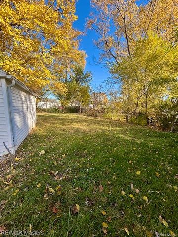 25960 Yale Street, Inkster, MI 48141