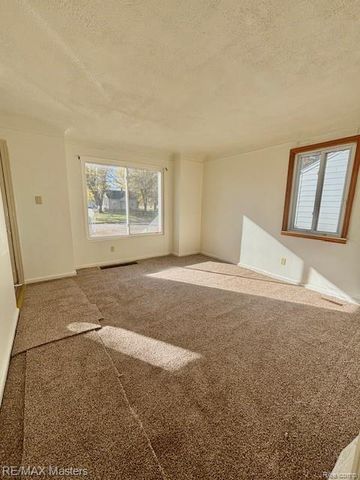 25960 Yale Street, Inkster, MI 48141