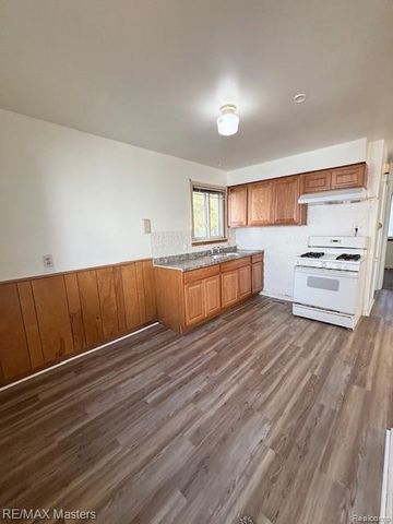 25960 Yale Street, Inkster, MI 48141