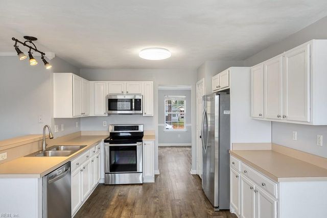 4515 Westborough DR, Chesapeake, VA 23321