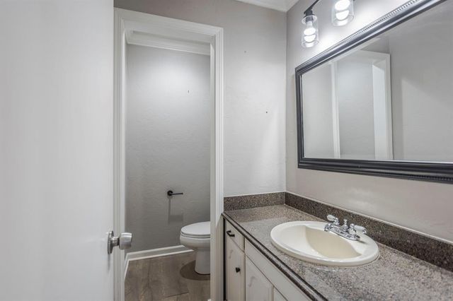 10900 Rock Ridge Road, Oklahoma City, OK 73120