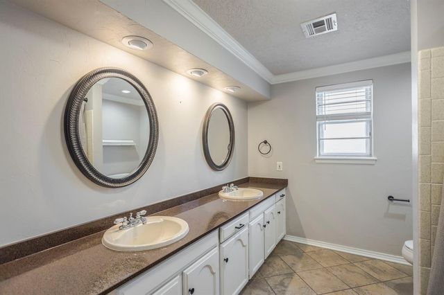 10900 Rock Ridge Road, Oklahoma City, OK 73120