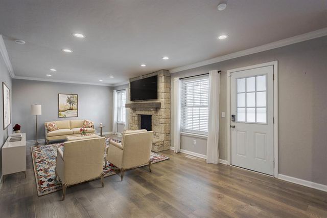 10900 Rock Ridge Road, Oklahoma City, OK 73120