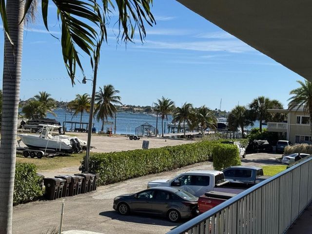 4802 N Flagler Drive 1, West Palm Beach, FL 33407