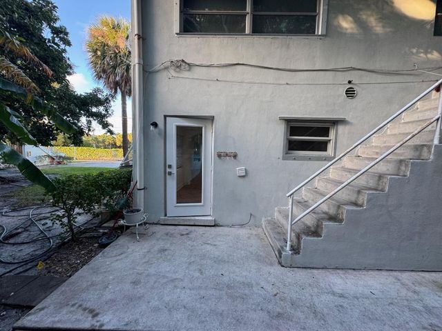 4802 N Flagler Drive 1, West Palm Beach, FL 33407