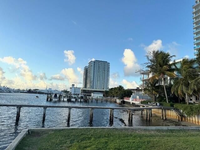 4802 N Flagler Drive 1, West Palm Beach, FL 33407