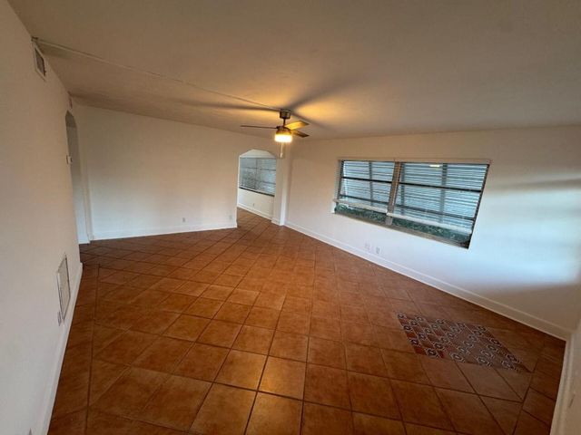 4802 N Flagler Drive 1, West Palm Beach, FL 33407
