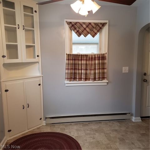 5411 Columbus Road NE, Louisville, OH 44641