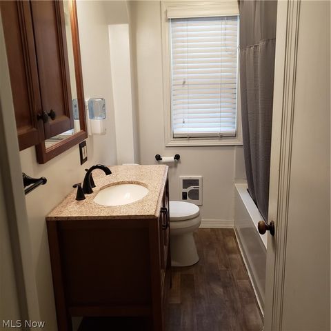 5411 Columbus Road NE, Louisville, OH 44641