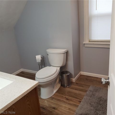 5411 Columbus Road NE, Louisville, OH 44641