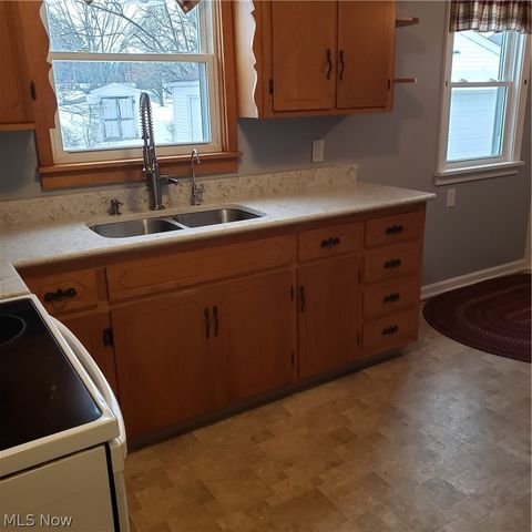 5411 Columbus Road NE, Louisville, OH 44641