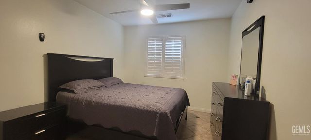 13208 Cheyenne Mountain Drive, Bakersfield, CA 93314