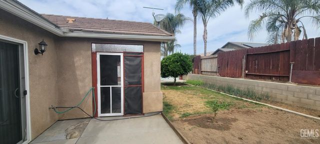 13208 Cheyenne Mountain Drive, Bakersfield, CA 93314