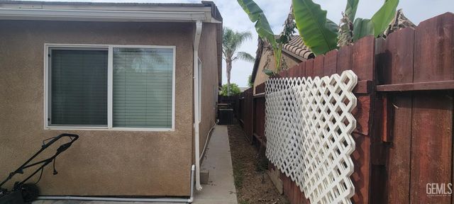 13208 Cheyenne Mountain Drive, Bakersfield, CA 93314