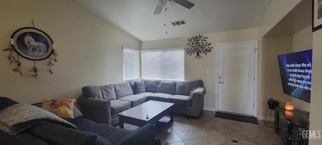 13208 Cheyenne Mountain Drive, Bakersfield, CA 93314