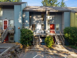 500 N National Avenue #14, Bremerton, WA 98312