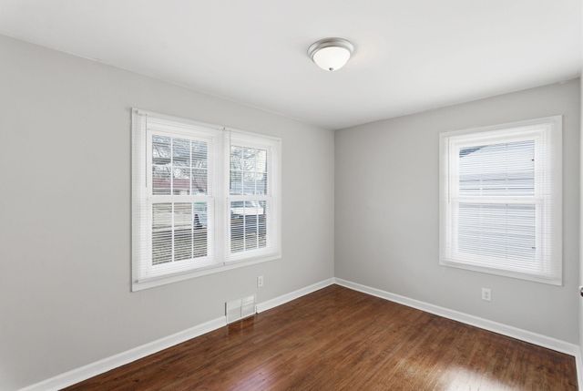 1701 S Roanoke Dr, Wichita, KS 67218