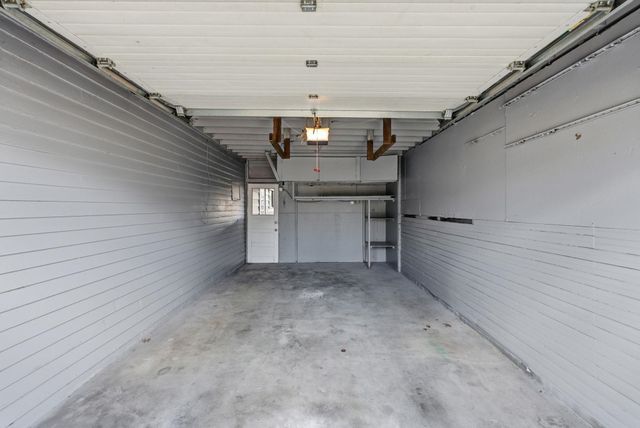 1701 S Roanoke Dr, Wichita, KS 67218