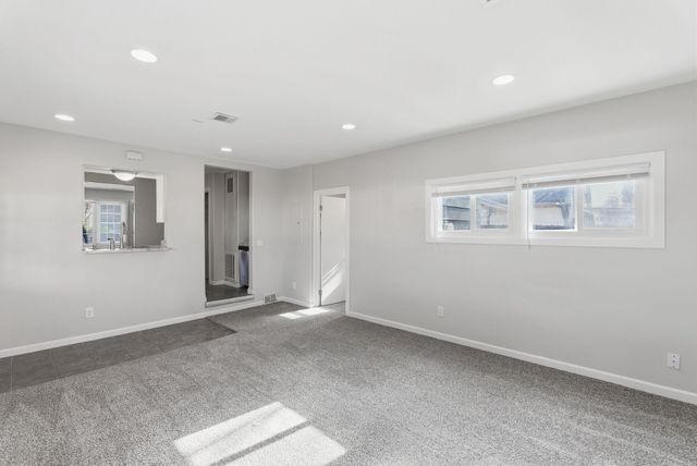 1701 S Roanoke Dr, Wichita, KS 67218