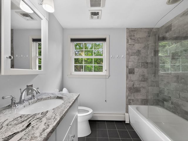 19 Tilton Ln, Andover, MA 01810