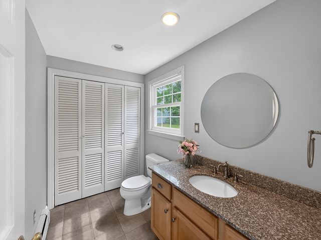 19 Tilton Ln, Andover, MA 01810