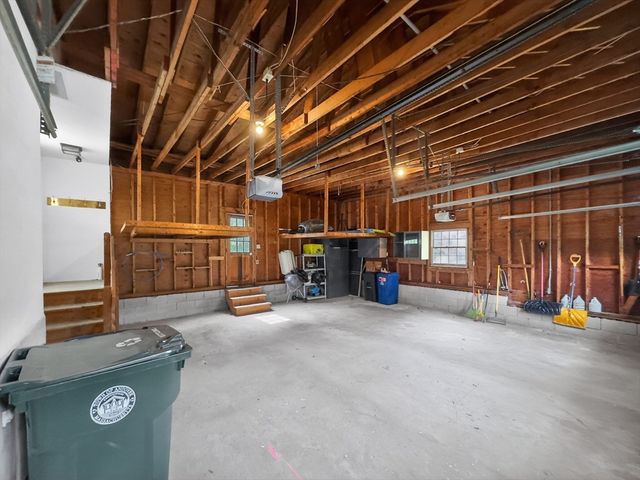 19 Tilton Ln, Andover, MA 01810