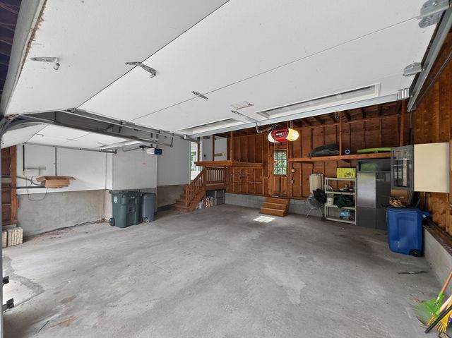 19 Tilton Ln, Andover, MA 01810
